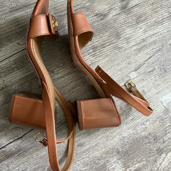 Tory Burch 6.5 - Picture 3 of 6